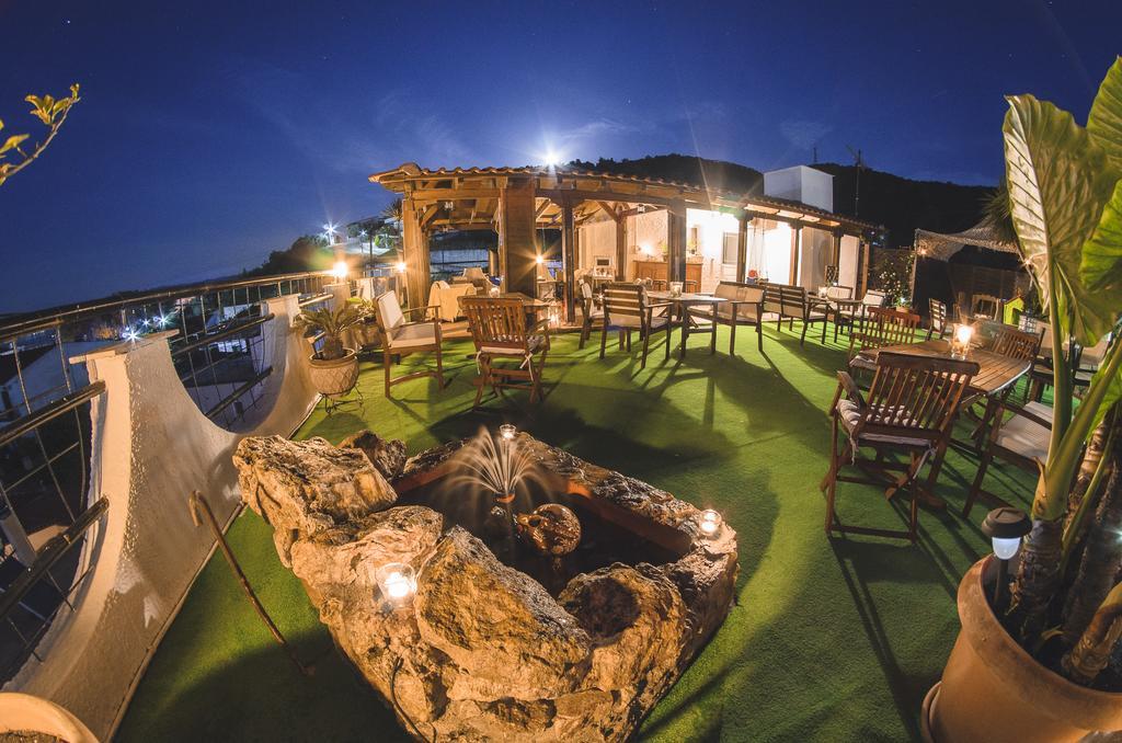 Katerina apartments Neos Pirgos Bagian luar foto