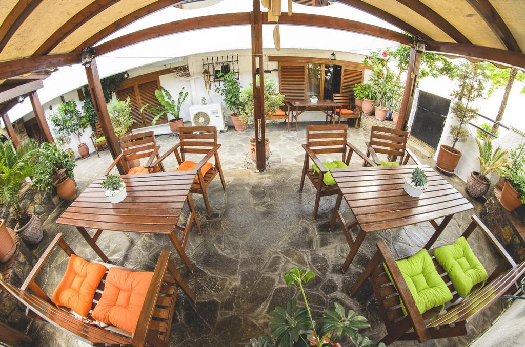 Katerina apartments Neos Pirgos Bagian luar foto