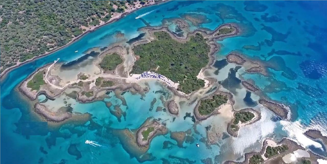 Katerina apartments Neos Pirgos Bagian luar foto