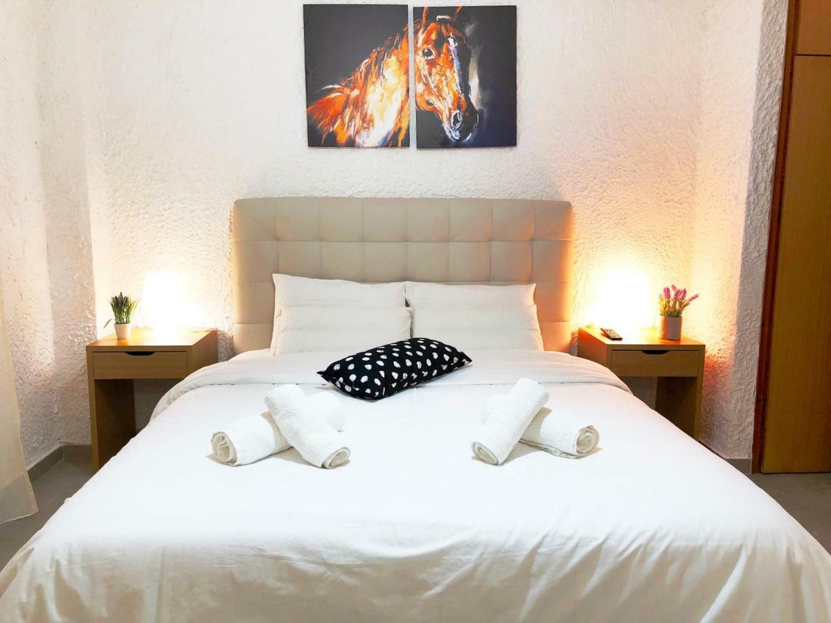 Katerina apartments Neos Pirgos Bagian luar foto