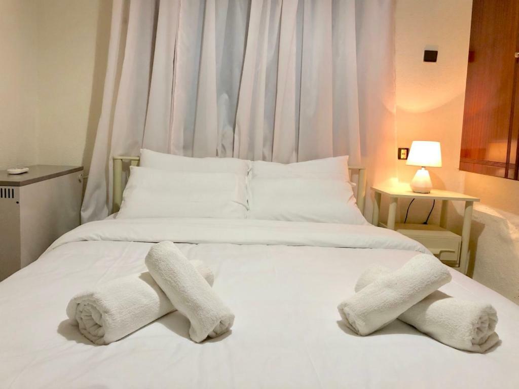 Katerina apartments Neos Pirgos Ruang foto